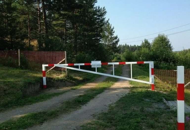 Распашной шлагбаум зимой: секреты долговечной работы при морозах